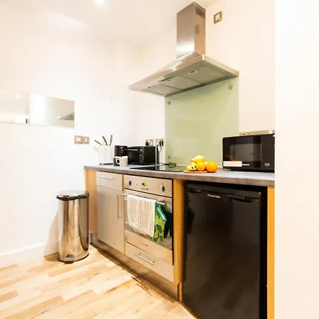 Cosy Escape - 1bed With Balcony *