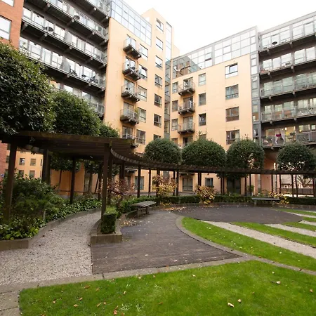 Apartment Cosy Escape - 1bed With Balcony