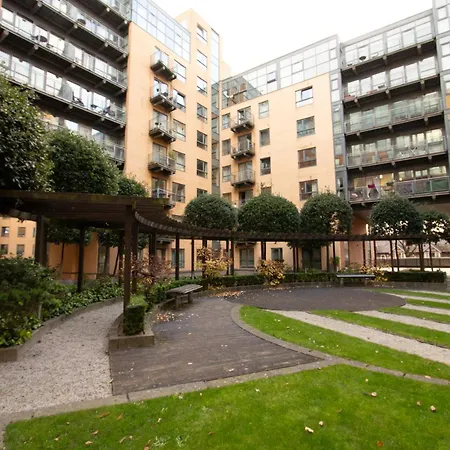 Cosy Escape - 1bed With Balcony * Sheffield